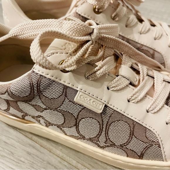 Coach Women’s Lowline Signature Sneakers with Low Top Coated Canvas - Picture 9 of 11
